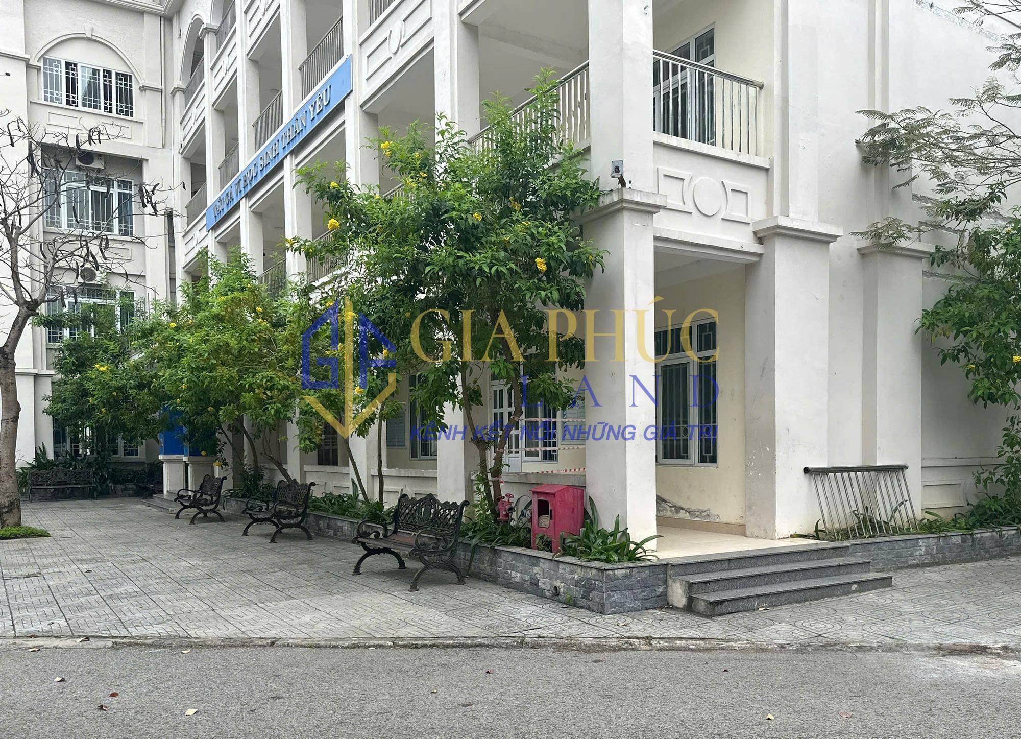 Kích thước ban công trường học